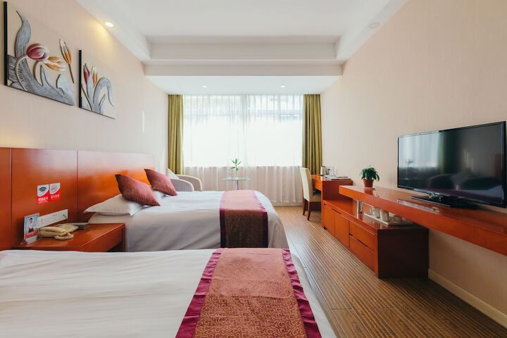 Room 75 of 107