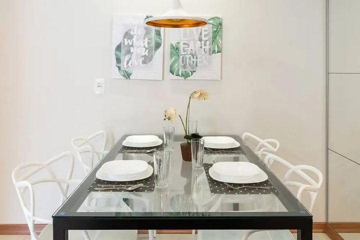 Dining 13 of 13