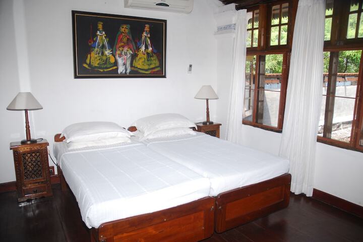 Room 21 of 43