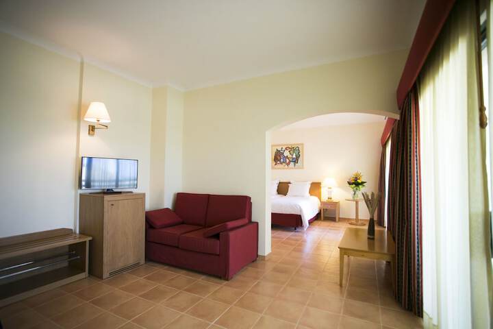 Room 14 of 47