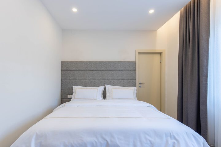 Room 14 of 85