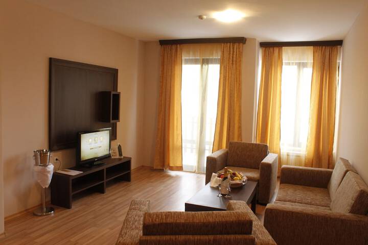 Room 10 of 46