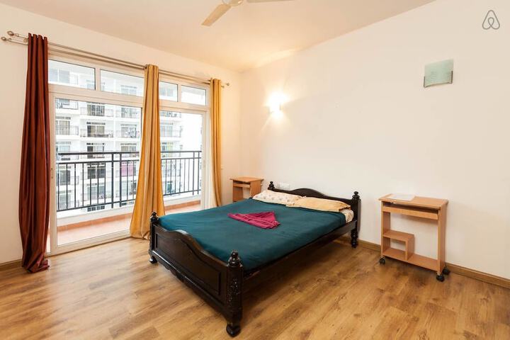 Room 3 of 36