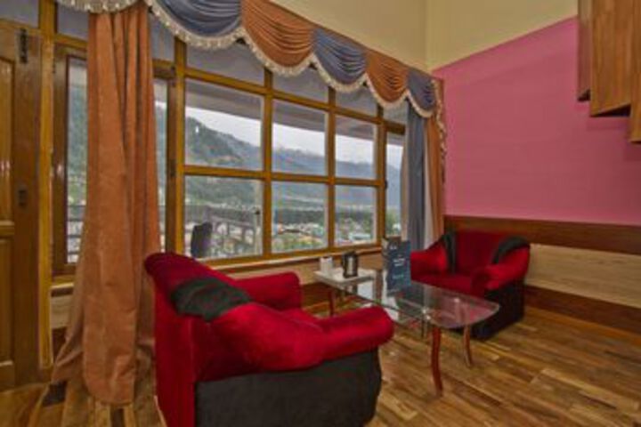 Room 8 of 20