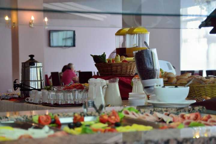 Dining 50 of 58