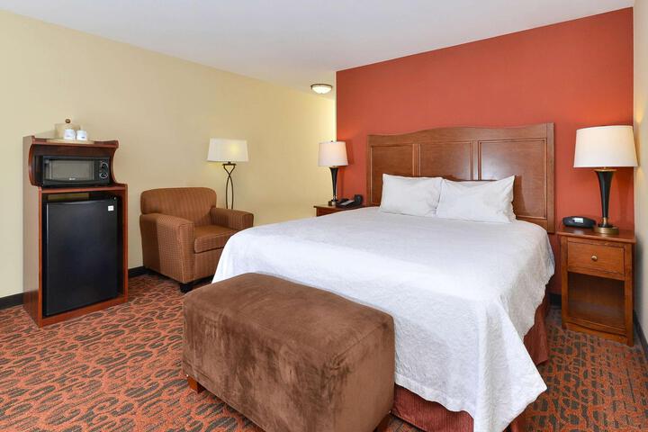 1 King Bed (7 of 18)