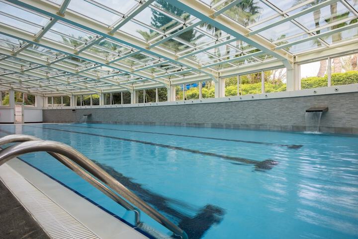 Pools & Facilities