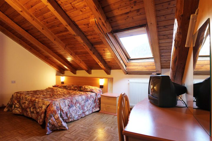 Room 14 of 54