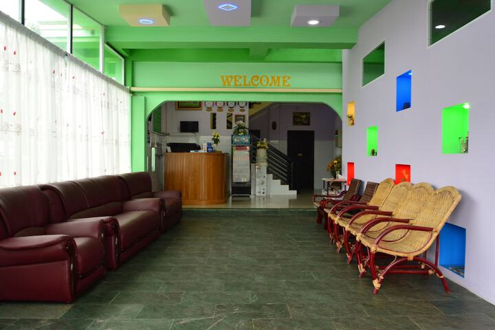 Hotel Interior 4 of 32