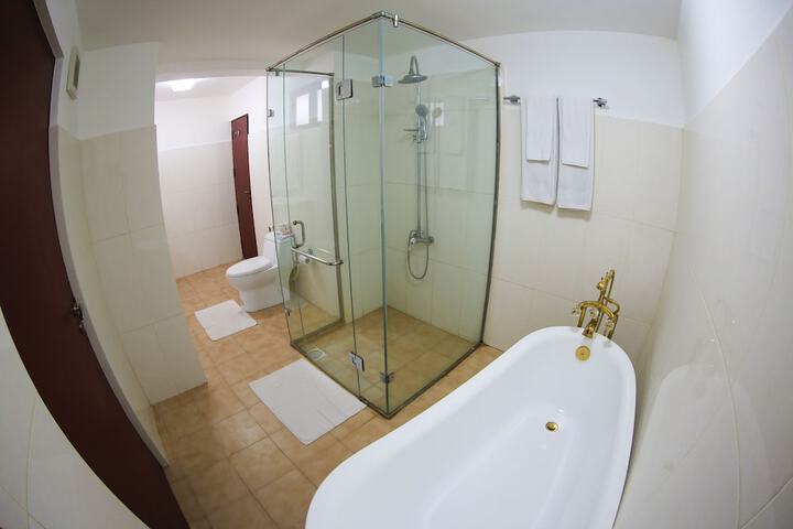 Clean Restrooms