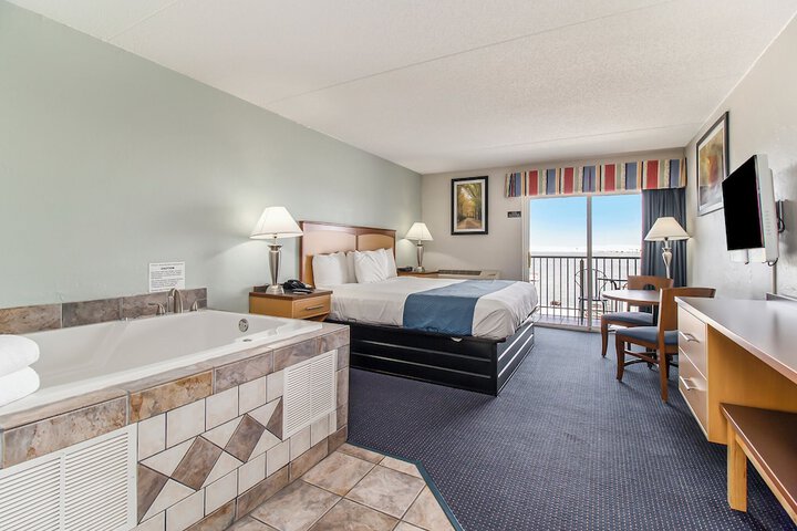 Room 14 of 66