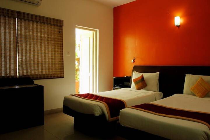 Room 7 of 17