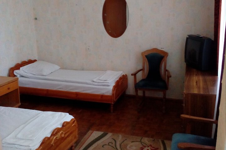 Room 3 of 21