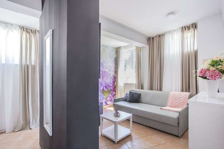 Room 20 of 79