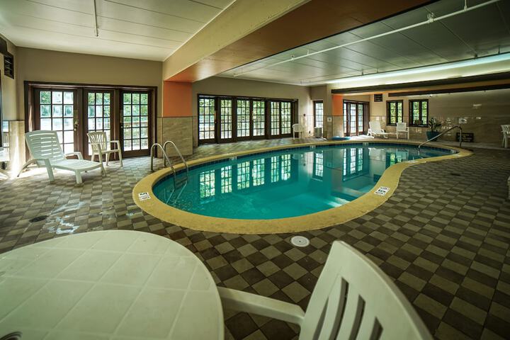 Pool 21 of 43