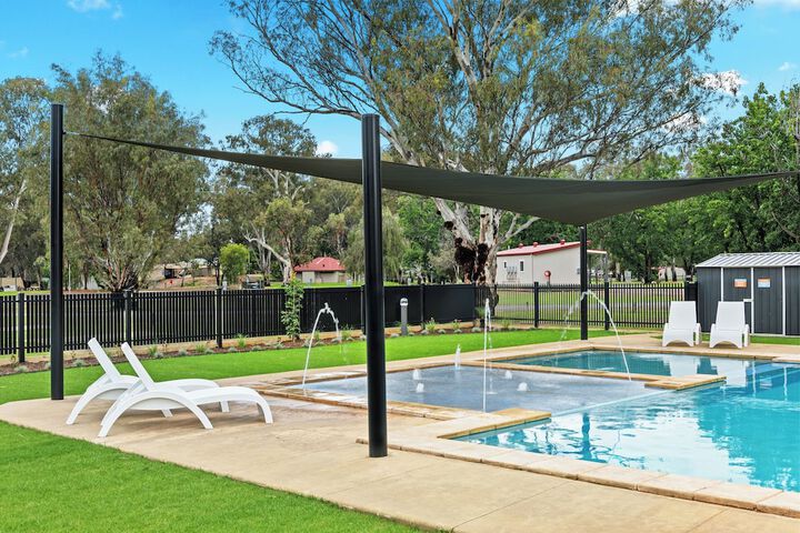 Pool 53 of 73