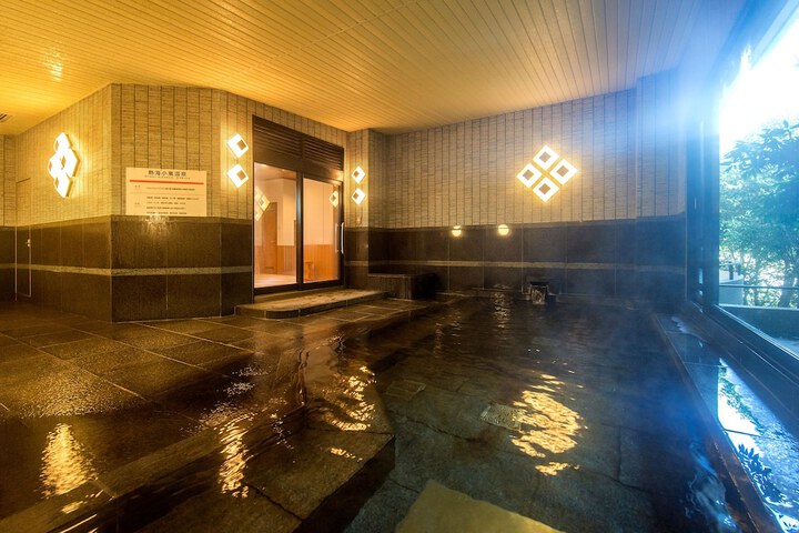 Spa 20 of 49
