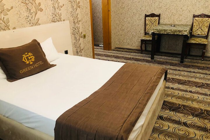 Room 9 of 19
