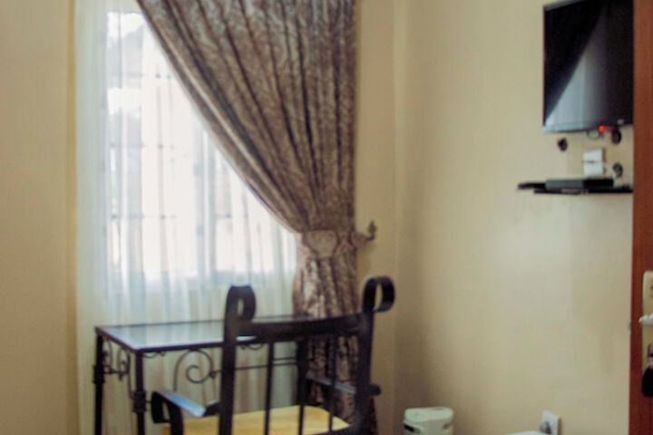 Room 13 of 53