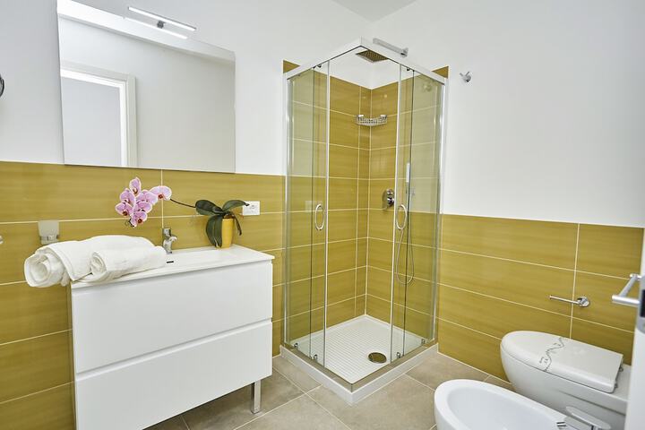 Room 7 of 20