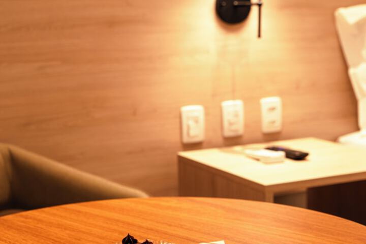 Room 27 of 136