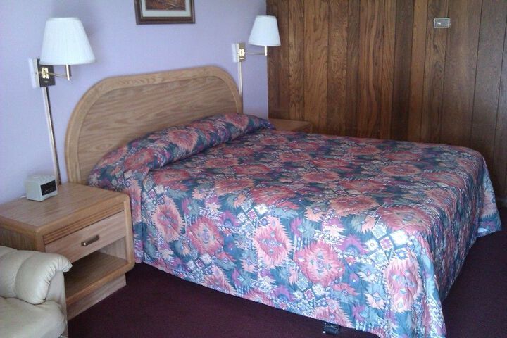 Room 5 of 11