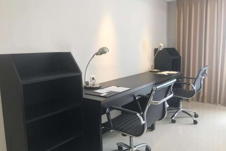 Room 8 of 24