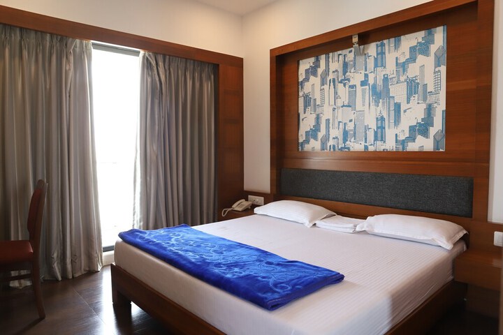 Room 55 of 171