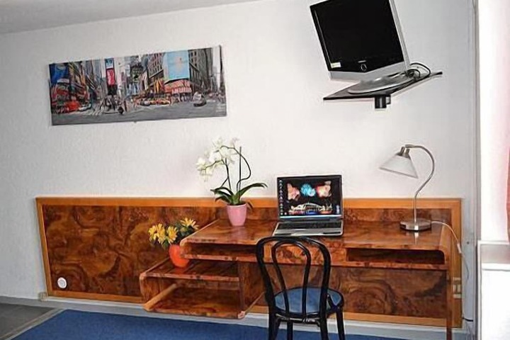 Room 20 of 87