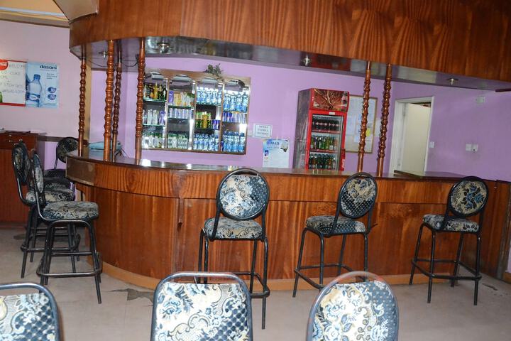 Lounge 46 of 50