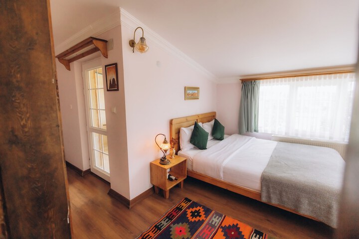 Room 13 of 39