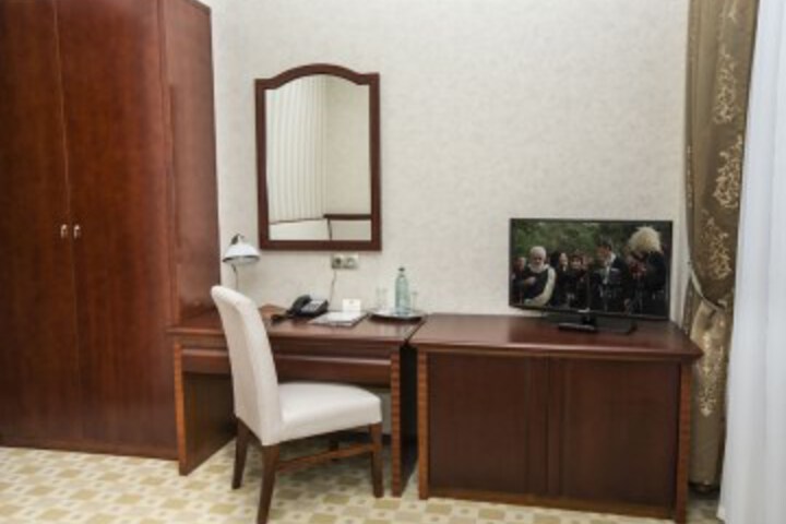 Room 28 of 58