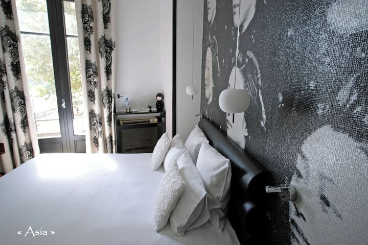 Room 25 of 61
