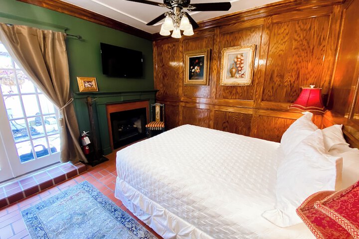 Room 29 of 84