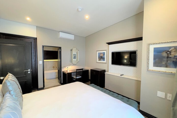 Room 26 of 112
