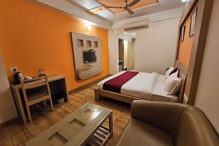 Room 7 of 23