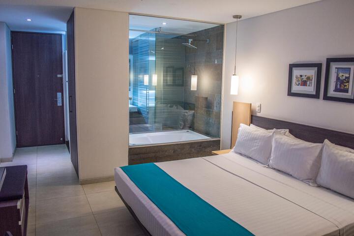 Room 10 of 77