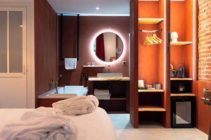 Room 60 of 78