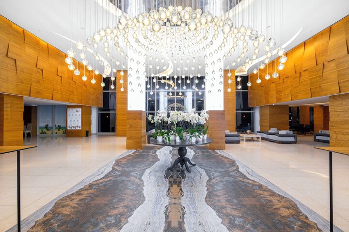 Hotel Interior 4 of 91