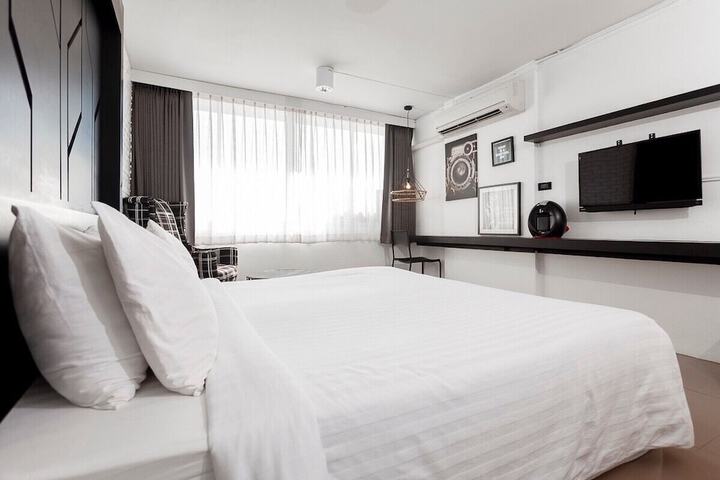 Room 13 of 47