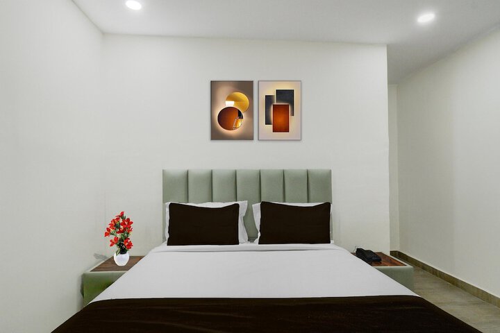 Room 16 of 25