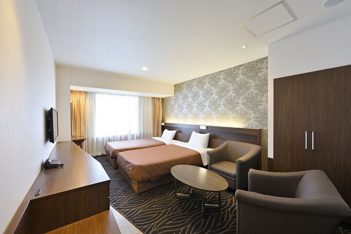 Room 13 of 49