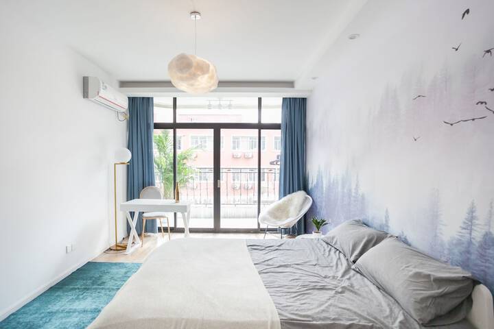 Room 25 of 31