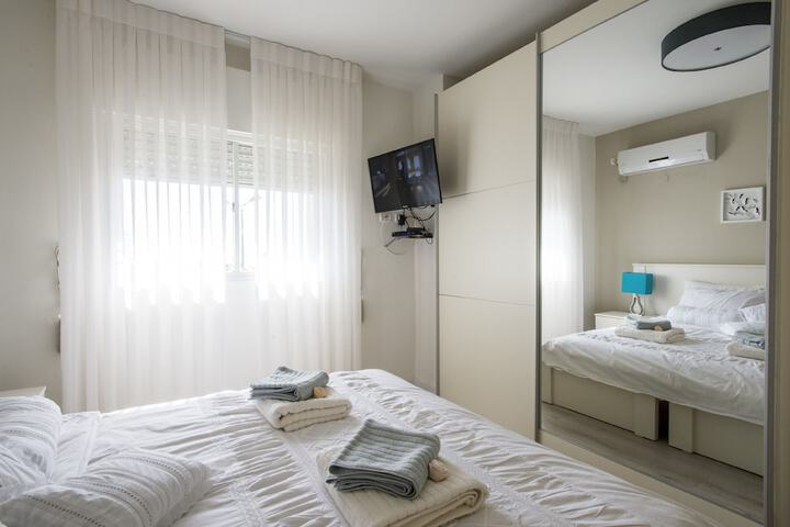 Room 3 of 18