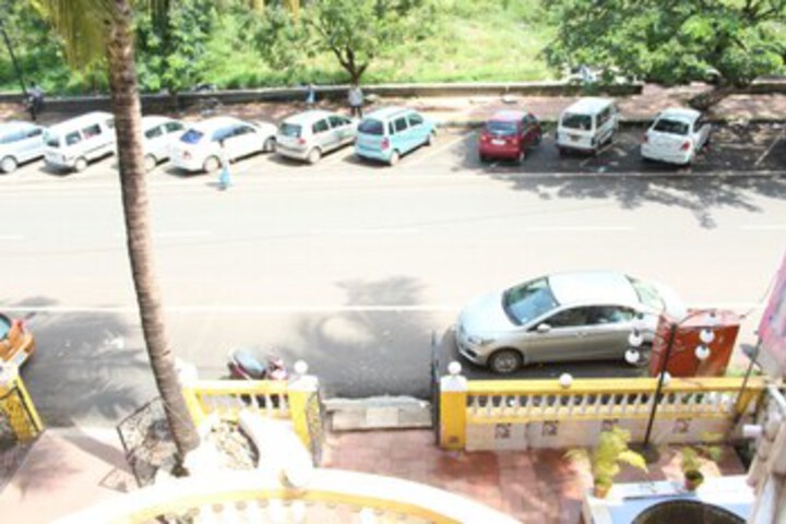 Hotel 3 of 8