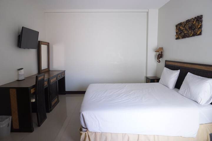 Room 5 of 38