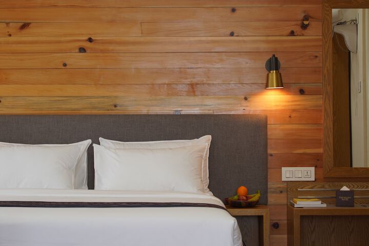 Room 4 of 23