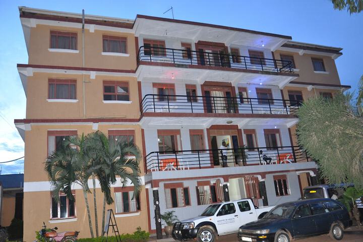 Deira Hotel Ltd