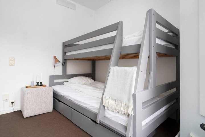 Room 415 of 865