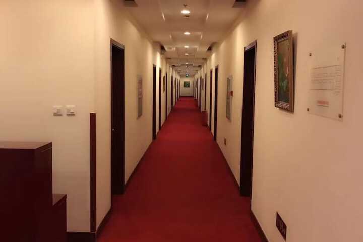 Ballroom/Hall 22 of 27